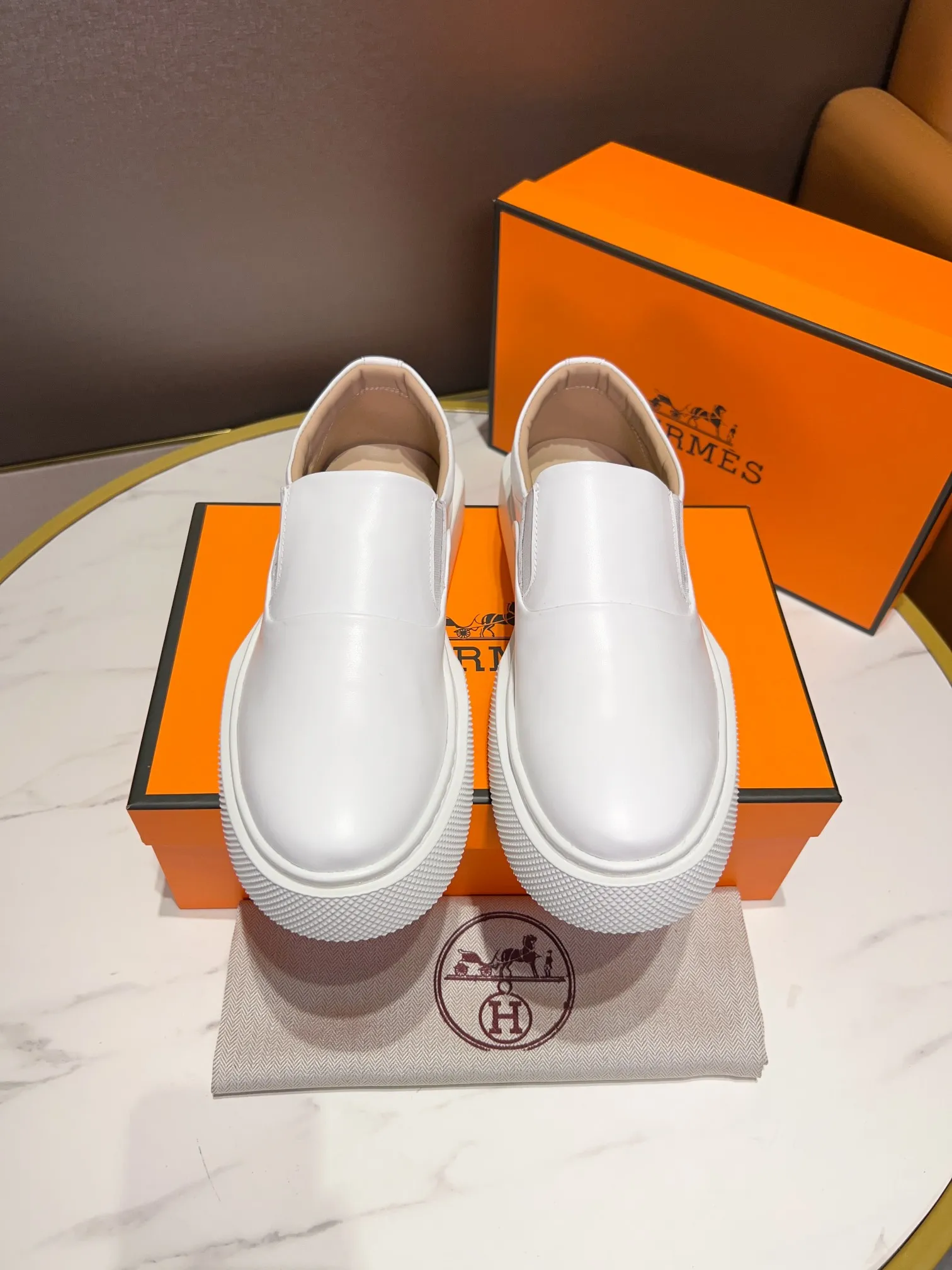 P460🧨【HERMES】Hermès - high-end quality, original order🔍🔍new product in men's counter, upper imported from Italy cowhide, sheepskin lining, sole: original factory special sole, exclusive movable molded sole super comfortable, original factory follow-up goods -Super high quality control·Fine workmanship: highlighted (high-end·nobility·grade) -Size: 38-44 (45 can be customized)·